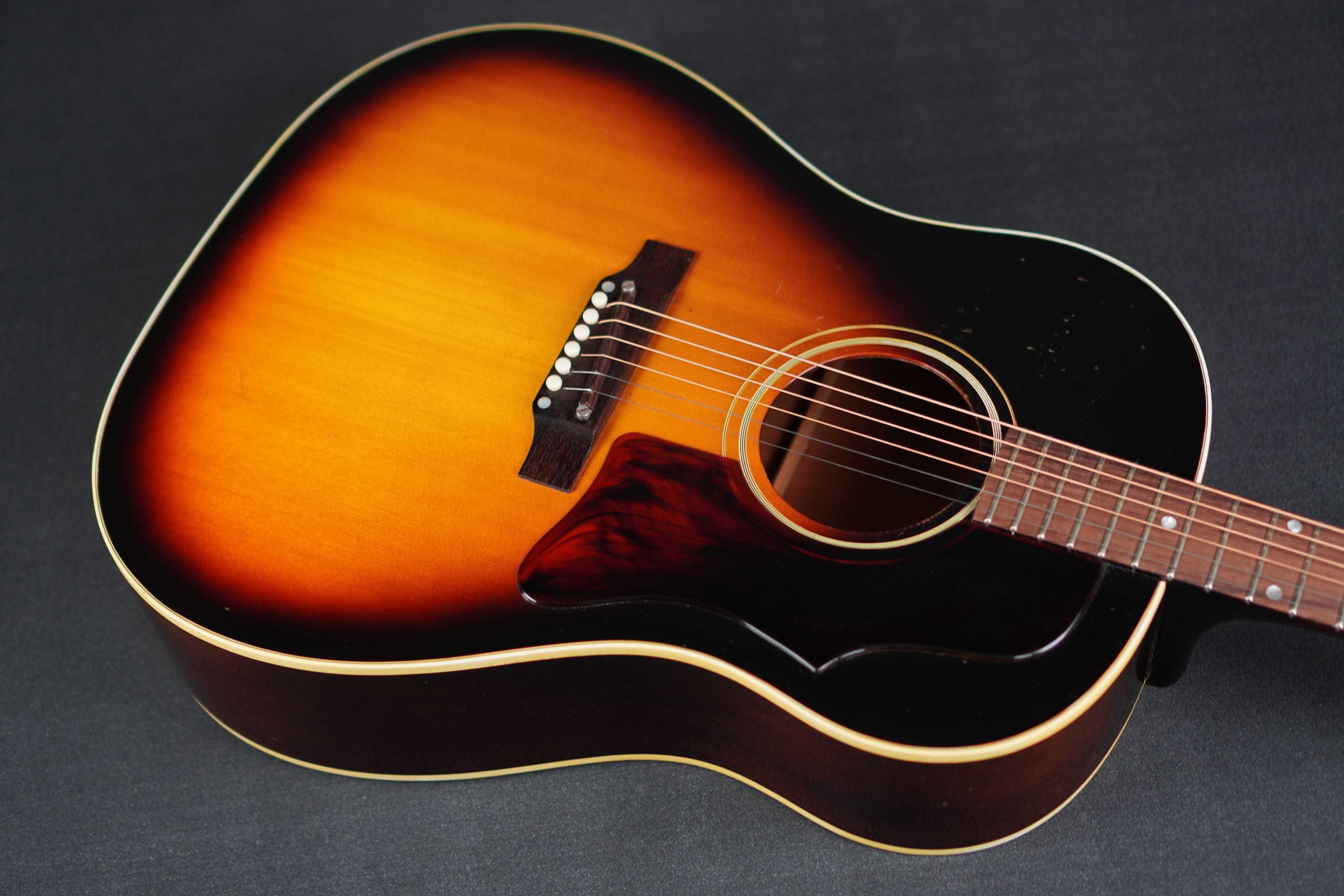 ［期間限定］Gibson J45（68年製）ナローネック ストレートサドル 期間限定］Gibson J45（68年製）ナローネック ストレートサドル