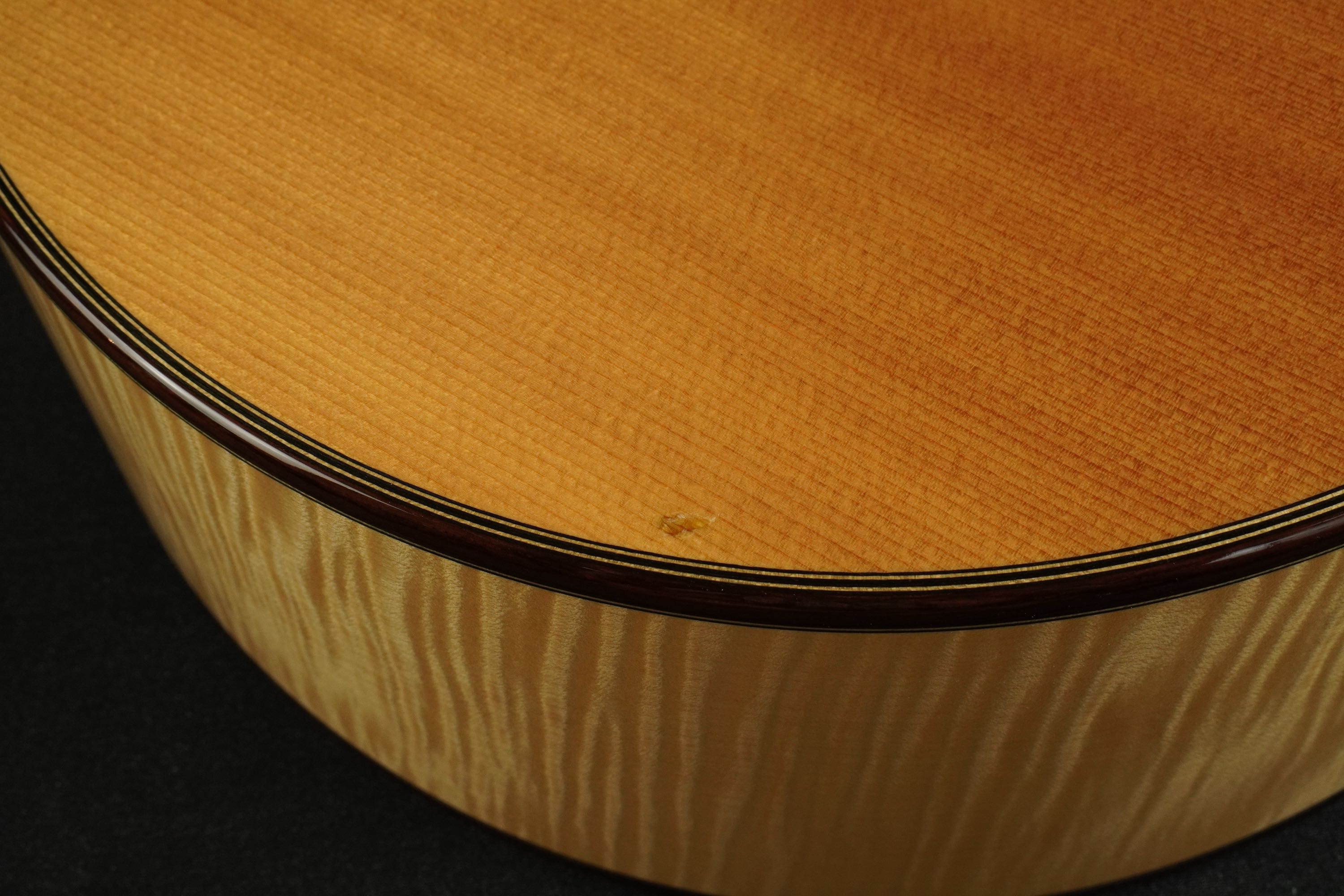 A.Kuwano Guitars（桑野亜矢喜） VL | 楽器詳細ページ [Blue-G]