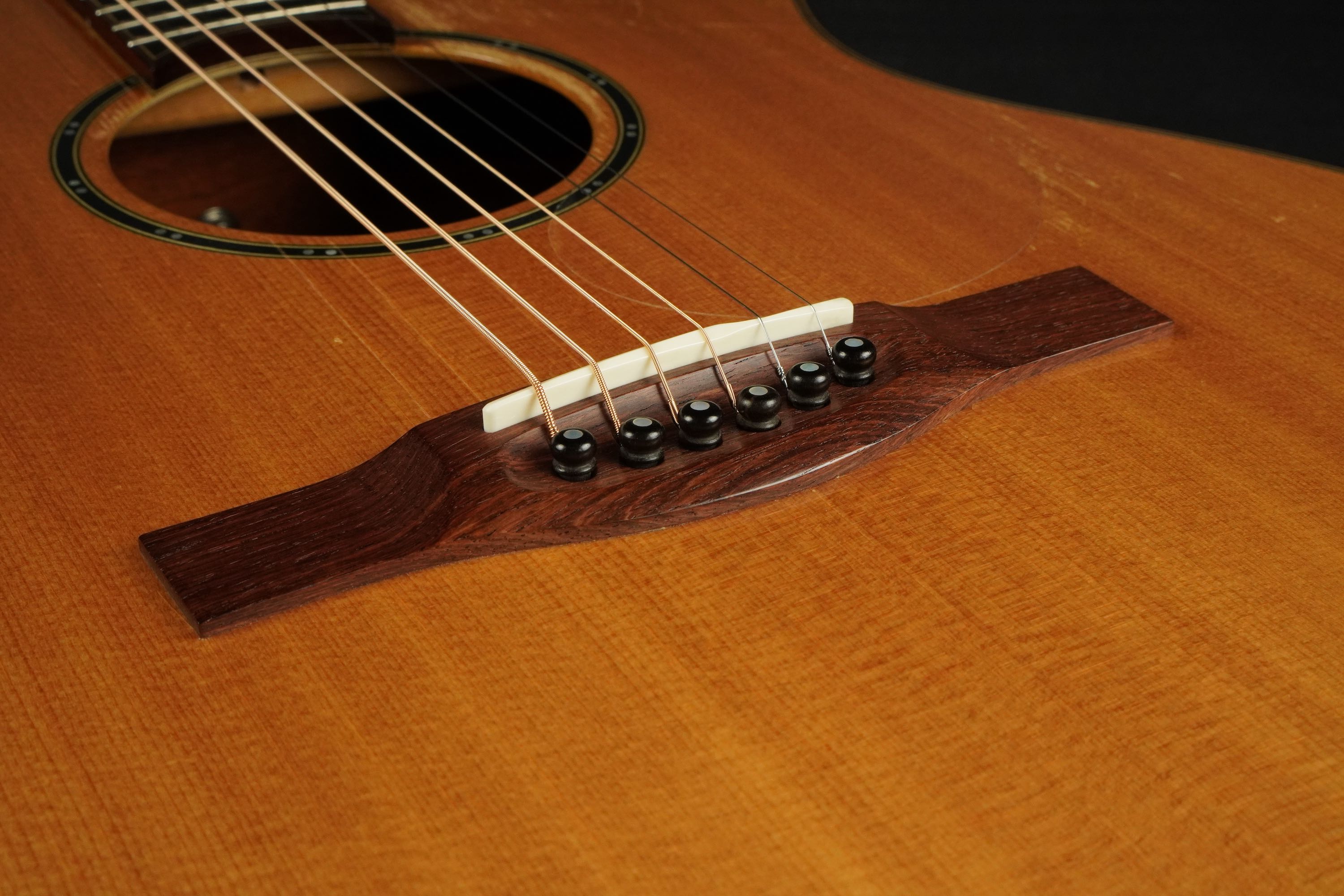 A.Kuwano Guitars（桑野亜矢喜） VL | 楽器詳細ページ [Blue-G]