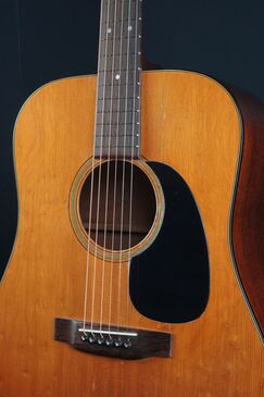 Martin D-18 | 楽器詳細ページ [Blue-G]