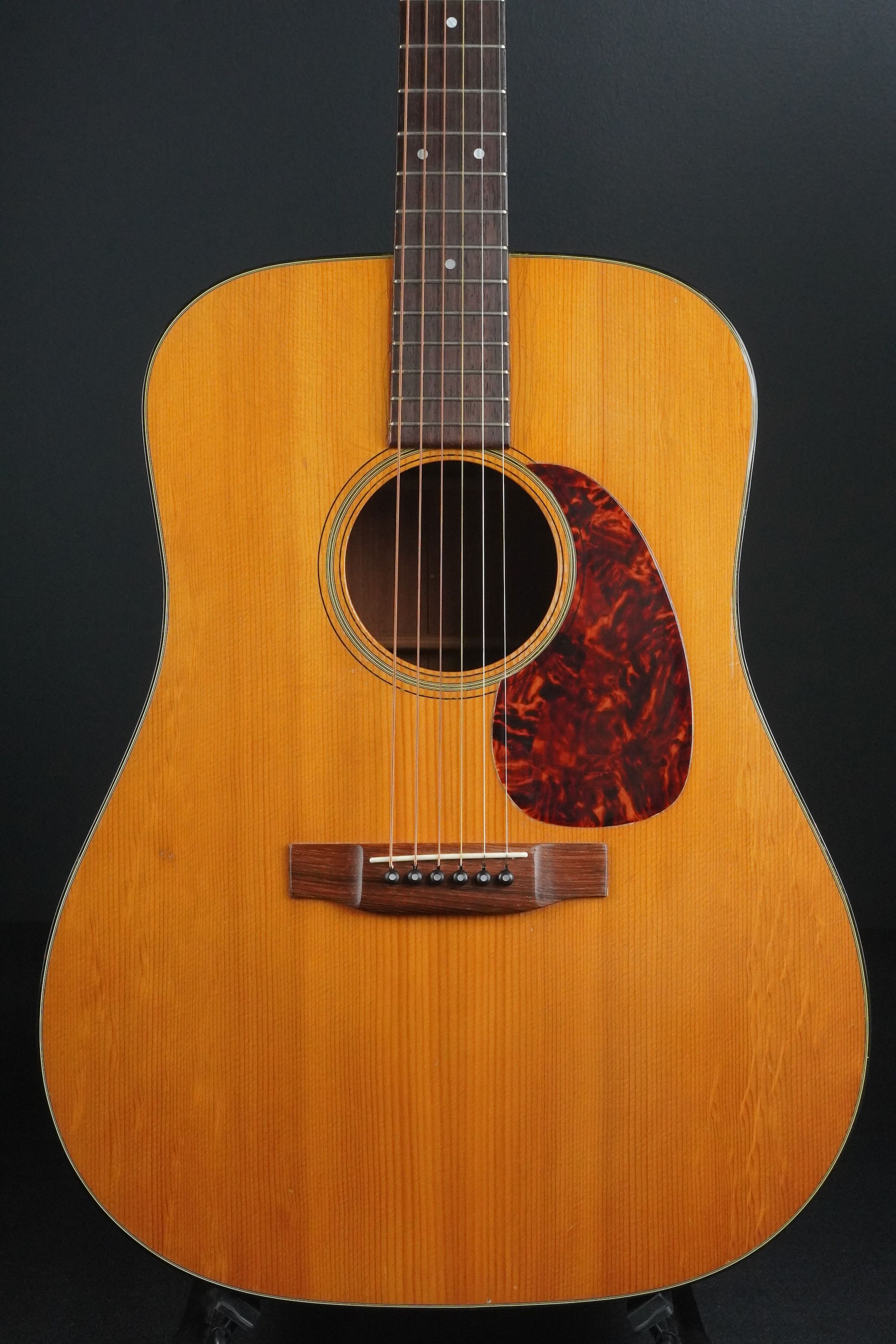 Martin D-18 2023年製 Martin's new 2023 guitars includes two historically-inspired