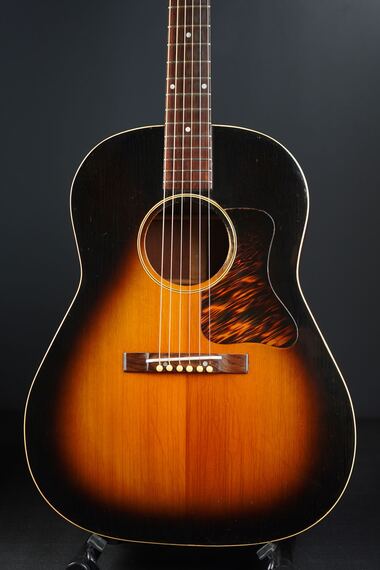 ギブソン　j-35 エレアコ　ワンオーナー Gibson J-35 – Dover Guitar Shop