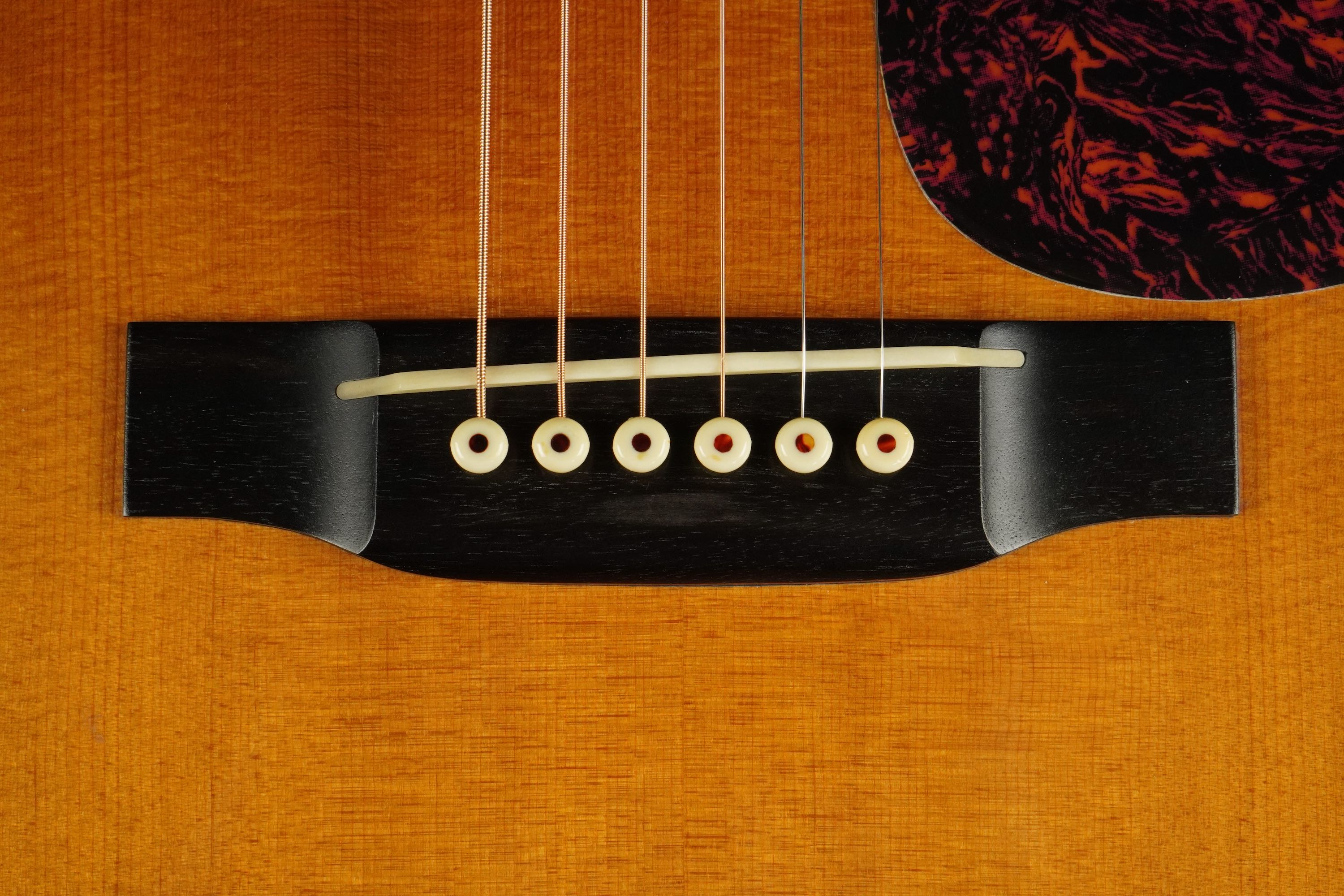 MartinHD 28V【2018年製・美品】 Martin HD-28V】憧れた「ディーニッパチ」といえばこのルックスと