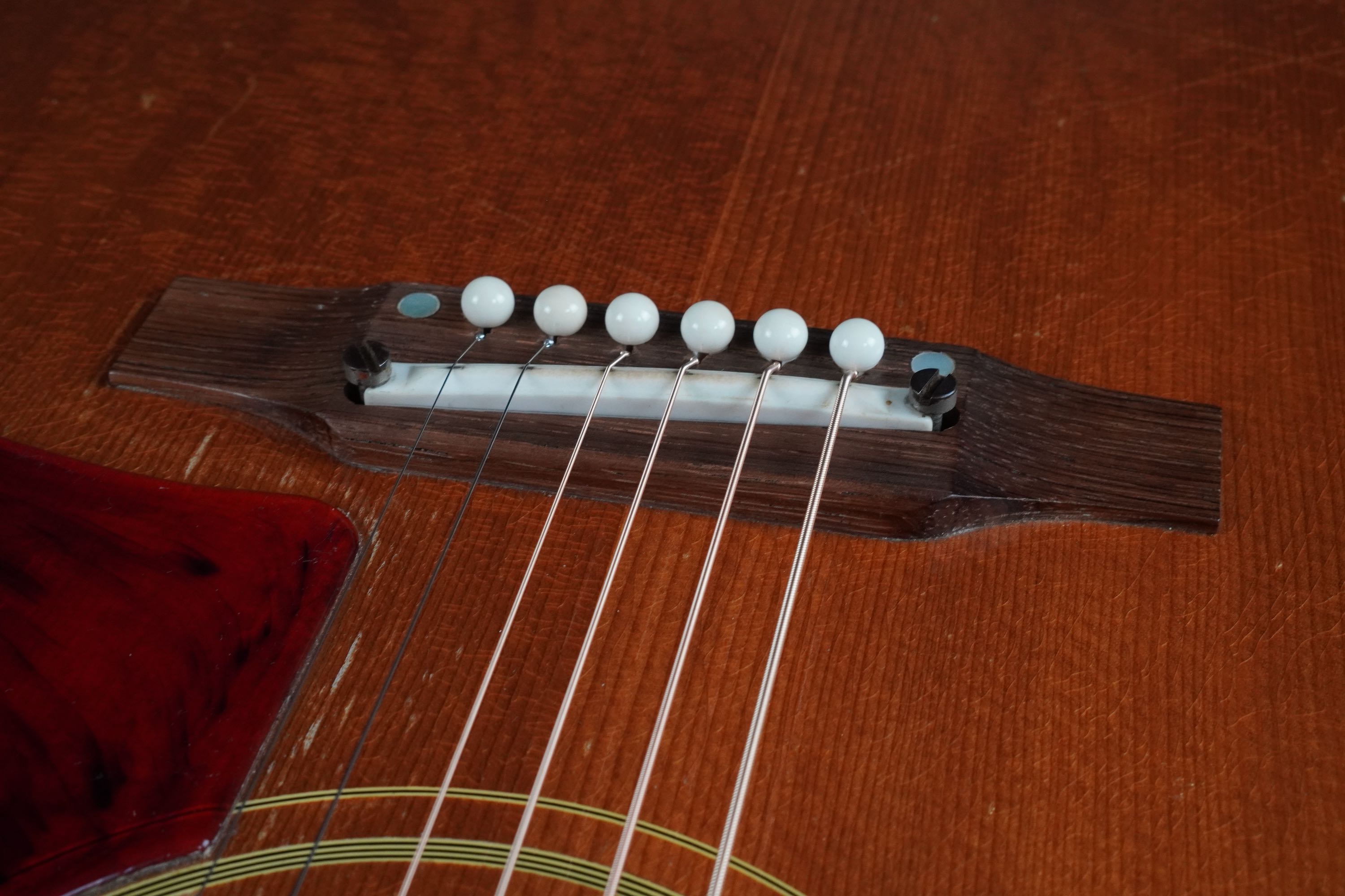 Gibson J-50 | 楽器詳細ページ [Blue-G]