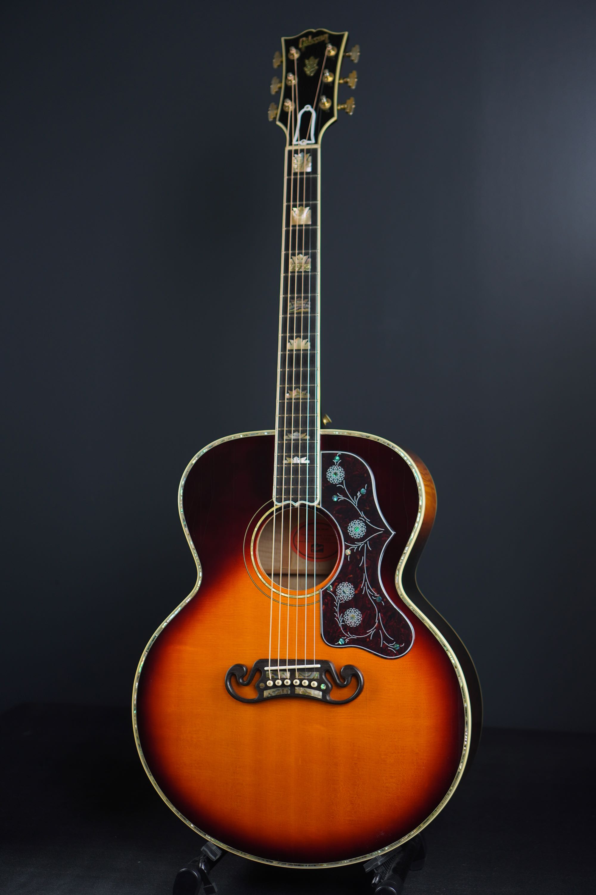 Gibson J-200 Deluxe | 楽器詳細ページ [Blue-G]