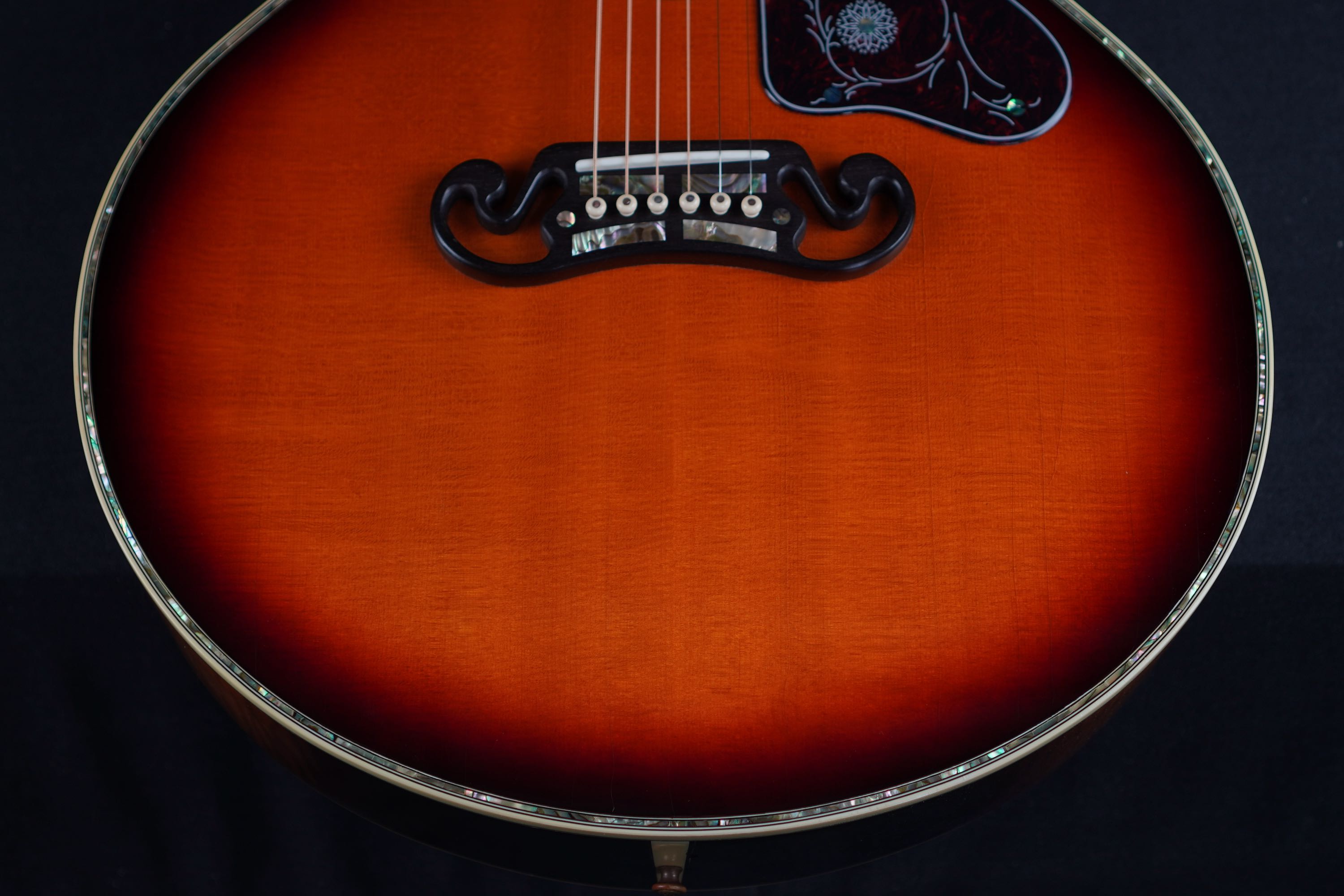 Gibson J-200 Deluxe | 楽器詳細ページ [Blue-G]